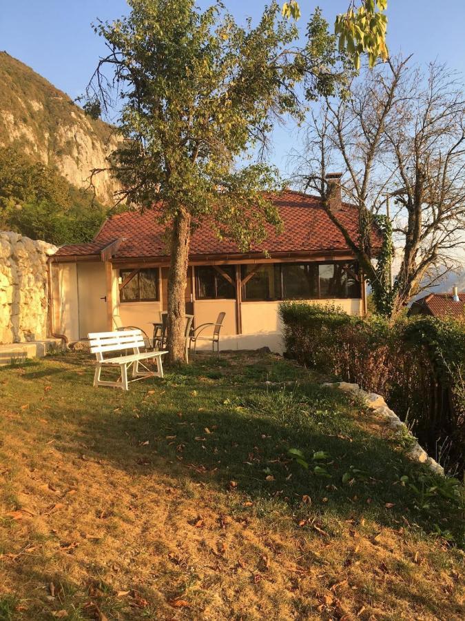 Maisonnette Vue Panoramique Lac D'Annecy เวย์ริเยร์-ดู-ลัค ภายนอก รูปภาพ